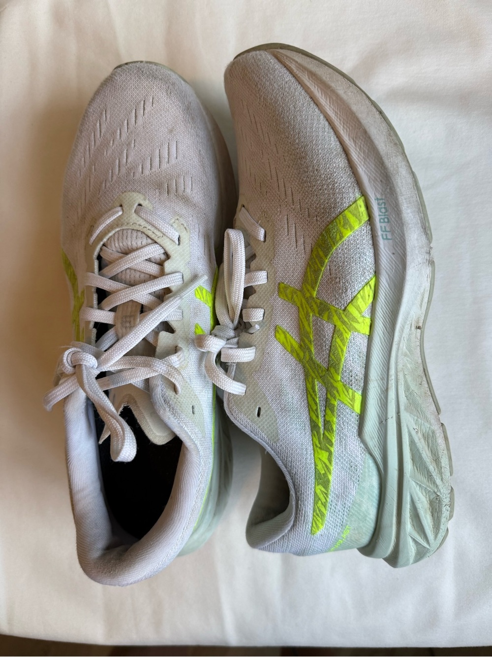 Asics White Running Shoes with Neon Yellow Accent